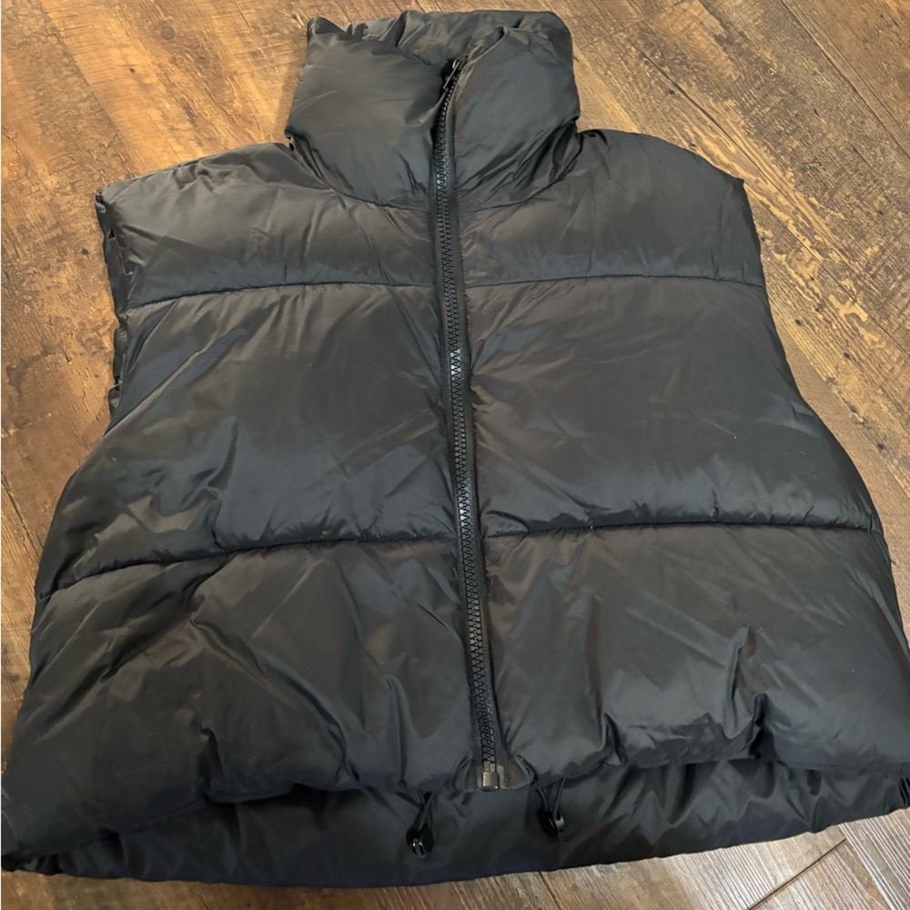 Women’s Black Puffer Vest